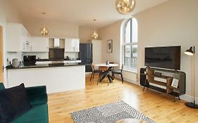 Host & Stay - Artsbank Apartment